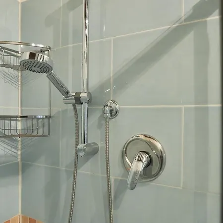 Apartment Bulagaio - Smart & Cozy Near Historic Center *